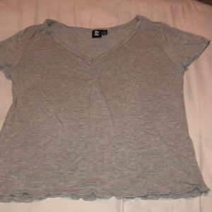 Cinched scalloped t shirt